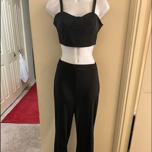Woman’s 2 pc pants suit
